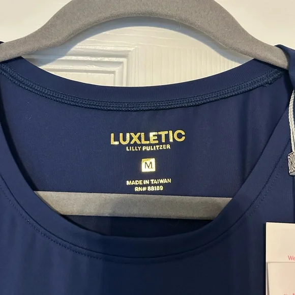 Lilly Pulitzer UPF 50+ Luxletic Westley Long Sleeve Active Tee Low Tide Navy M - Picture 5 of 7